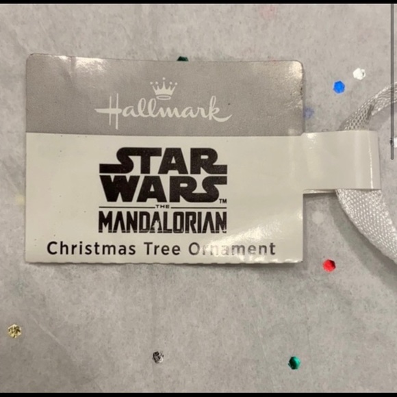 Hallmark Star Wars Baby Yoda Ornament - Picture 4 of 5